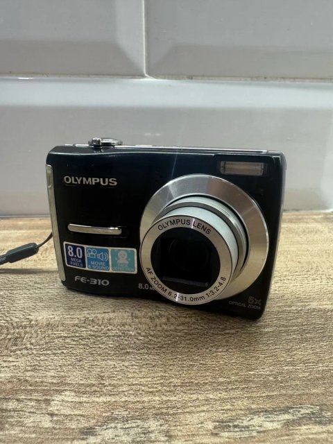 Продам цифровий фотоаппарат OLYMPUS FE-310 в дуже гарному стані