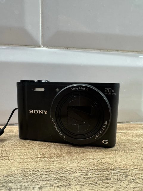 Продам цифровий фотоаппарат Sony Cyber-Shot DSC-WX350 в дуже гарному стані