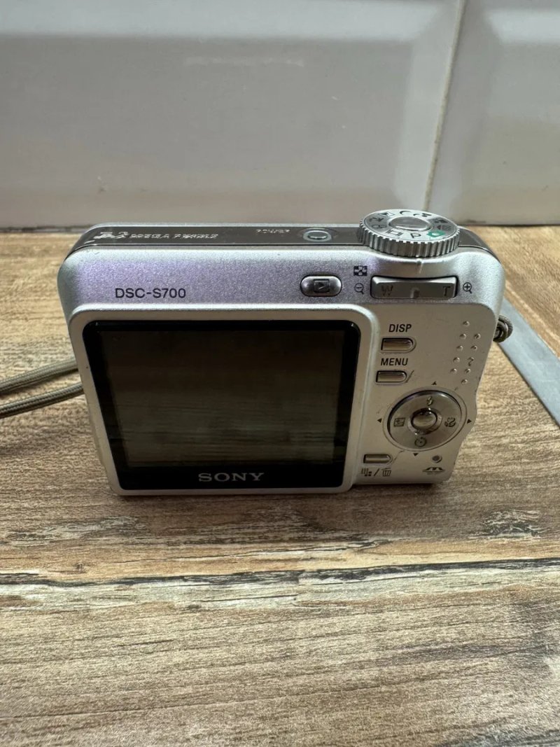 Продам цифровий фотоаппарат Sony DSC-S700 в гарному стані — фото 3