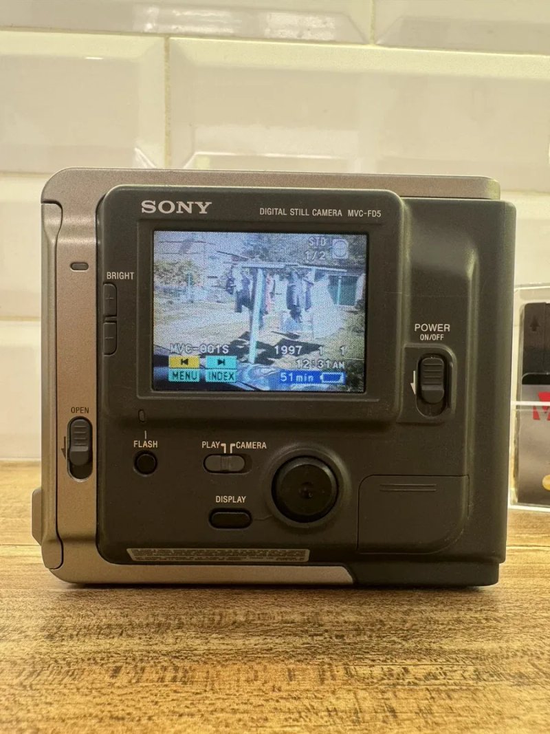 Продам цифровий фотоаппарат Sony MVC-FD5 в гарному стані — фото 5