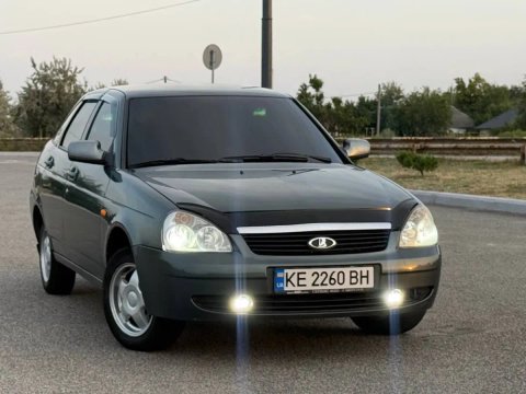 Продам Ваз 2172 Приора 2010 год