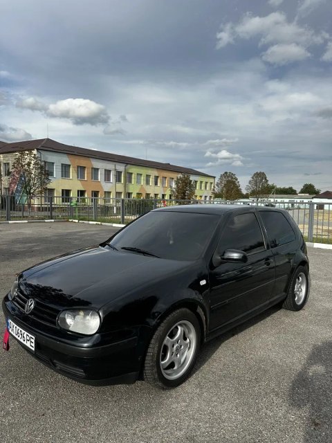 Продам Volkswagen Golf 4 1.8 газ /бензин