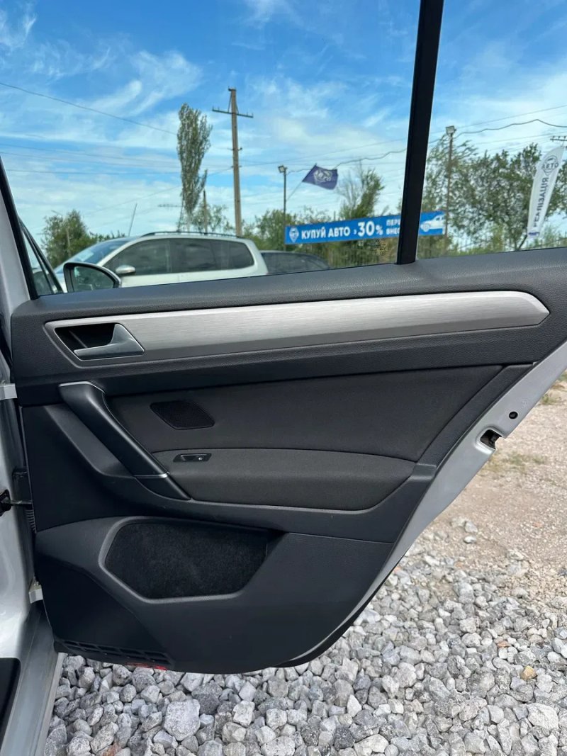 Продам Volkswagen Golf Sportsvan 2015 рік можлива розстрочка, кредит, обмін! — фото 6