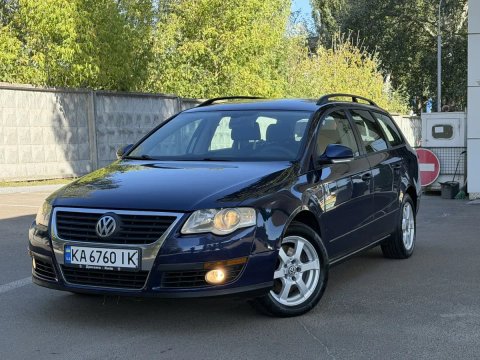 Продам Volkswagen Passat B6 2006 года, двигатель 1.6 бензин.