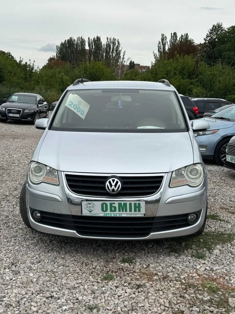 Продам Volkswagen Touran 2006 рік можлива розстрочка,кредит,обмін! — фото 2