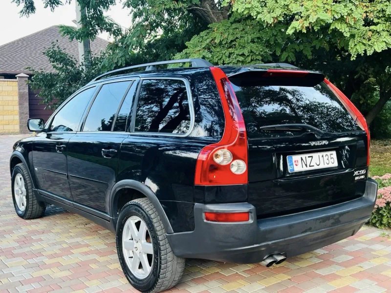 Продам Volvo ХC90 2.4 турбодизель 4X4 полный привод 7 мест в идеальном состоянии — фото 5