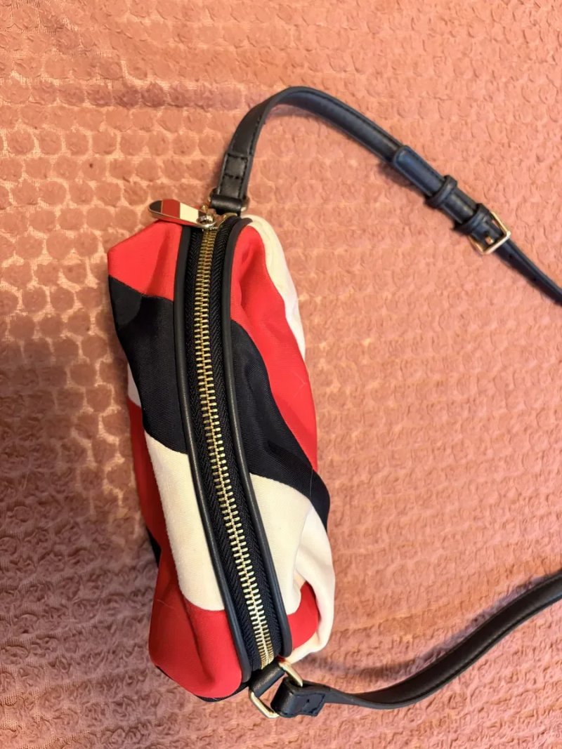 Продам жіночу сумку кросс боді оригінальна ! від бренду Tommy Hilfiger — фото 8