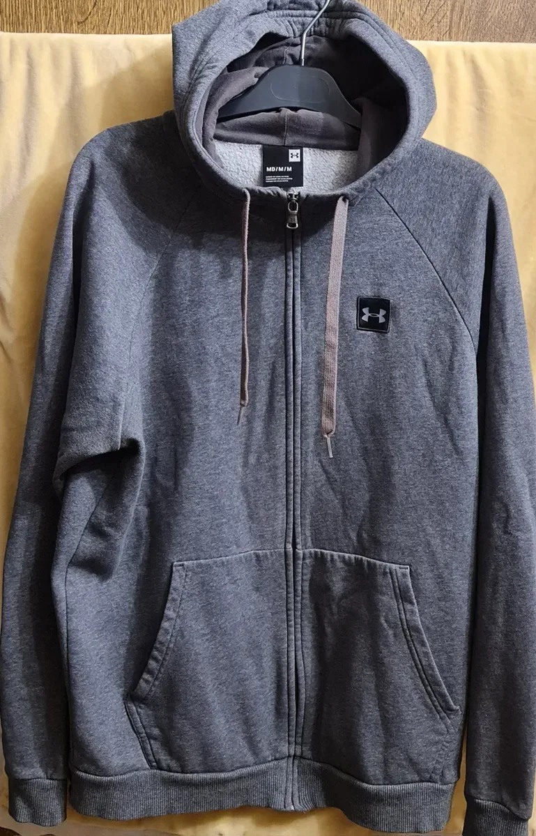Продам  зип-худи Under Armour, оригинальные подростковые  джогеры, кофта, толстовка, худи, флиска,также продам спортивные штаны(джогеры) PhilipPPlein. — фото 2