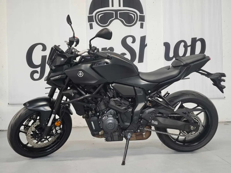 Продаємо офіційний мотоцикл Yamaha МТ-07 Y-AMT (роботизована КПП), 2025 року випуску. — фото 3