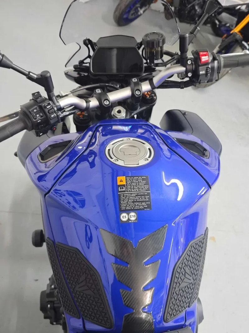 Продаємо офіційний мотоцикл Yamaha MT-10, 2024 року випуску — фото 7