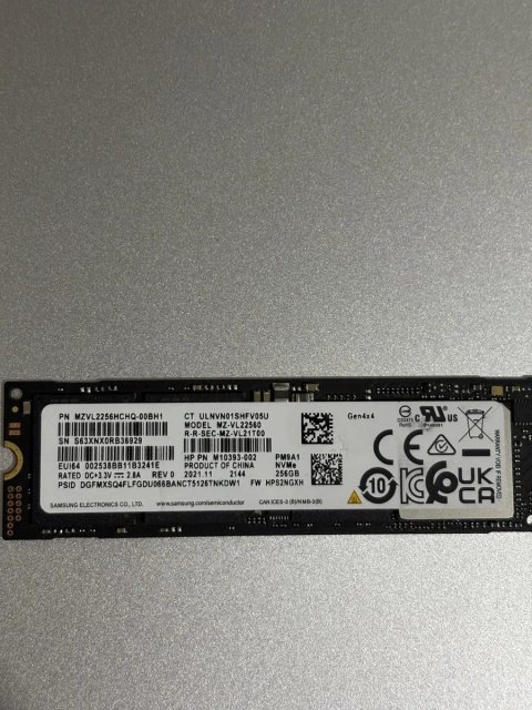 Продається лот з 22 дисків .ціна за одну штуку.SSD NVMe M.2 256GB Samsung PM9A1 (PCIe 4.0 x4, OEM 980 Pro)