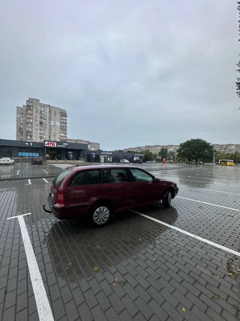 Продається Skoda Octavia tour slx 1.8 газ бенз — фото 4