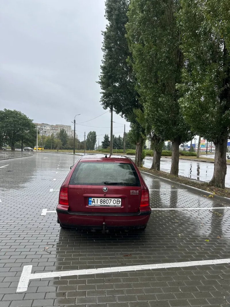 Продається Skoda Octavia tour slx 1.8 газ бенз — фото 5
