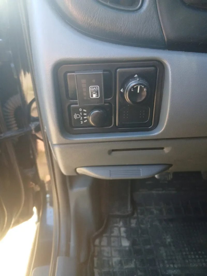 Продаю автомобіль nissan — фото 8