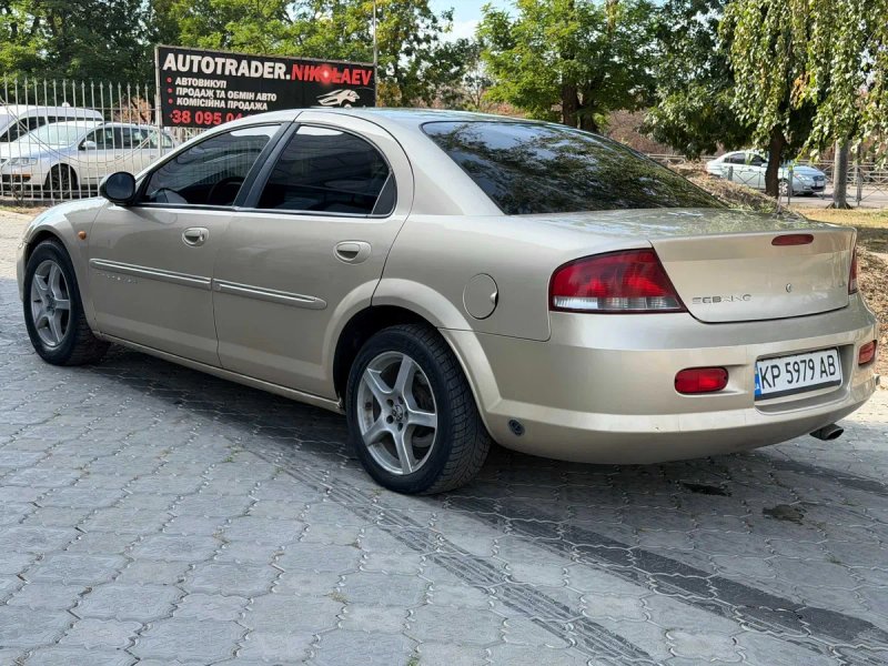 Продаю Chrysler Sebring 2001 року, 2.7 л на автоматі • Газ/бензин — фото 6