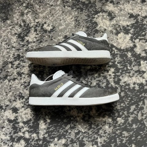 Продаю кросівки Adidas Gazelle