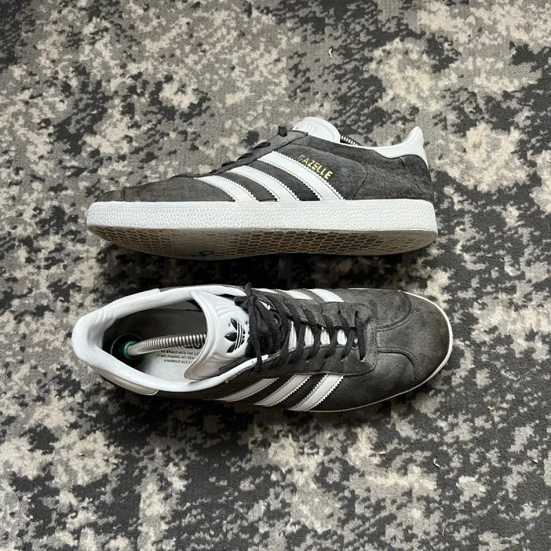 Продаю кросівки Adidas Gazelle — фото 2