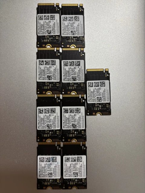 Продаю лот з 9 дисків. Ціна вказана за одну штуку.SSD Samsung PM991 256GB M.2 2242 PCIe NVMe