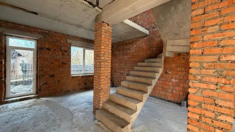Продаж готового Таунхаусу в центрі, 3 поверхи - 125 м2 — фото 3