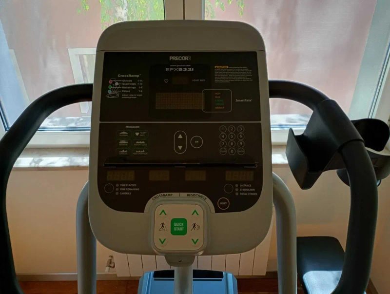 Професійний орбітрек Precor EFX 835 | Професійний еліптичний тренажер — фото 4