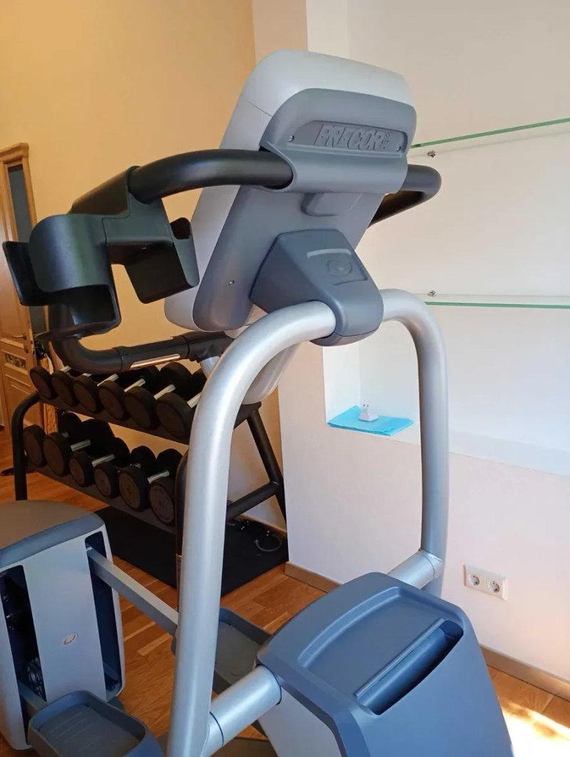Професійний орбітрек Precor EFX 835 | Професійний еліптичний тренажер — фото 6