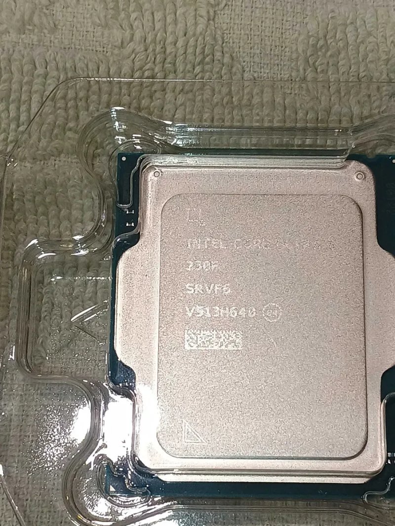Процесор Intel Core Ultra 5 230F — фото 2