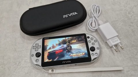 Ps Vita Slim 64гиг +60 игр+ чехол!