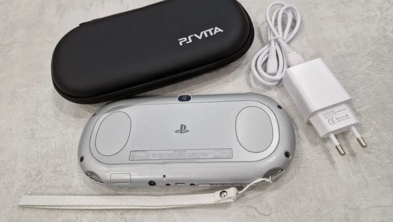 Ps Vita Slim 64гиг +60 игр+ чехол! — фото 3