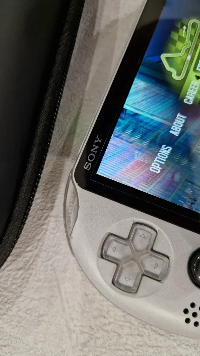 Ps Vita Slim 64гиг +60 игр+ чехол! — фото 6