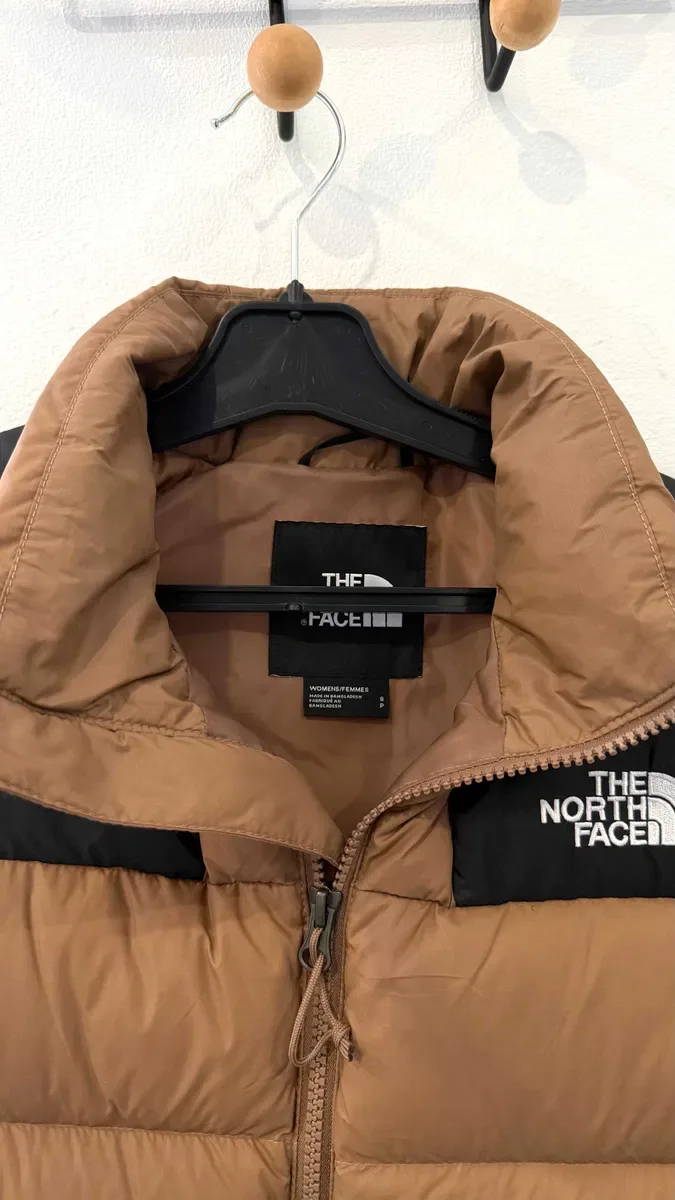 пуховая Жилетека жилет жіноча North Face Massif Vest Size 700 розмір S Нова Оригінал є різні моделі дивіться інші оголошення 500 — фото 2