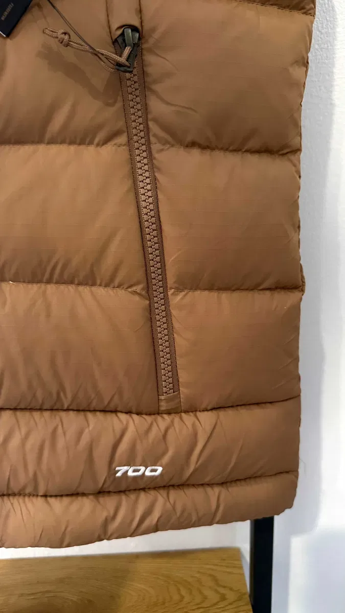 пуховая Жилетека жилет жіноча North Face Massif Vest Size 700 розмір S Нова Оригінал є різні моделі дивіться інші оголошення 500 — фото 3