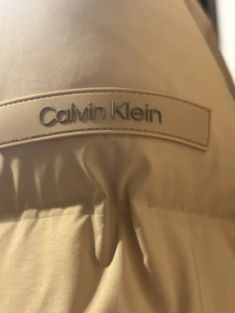 Пуховик Calvin Klein без дефектів — фото 2