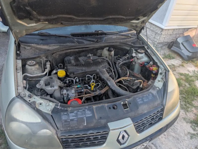 renault clio 2004 1.5 дизель. Шарот по запчастям любые запчасти все вопросы по телефону есть всё в наличии — фото 4