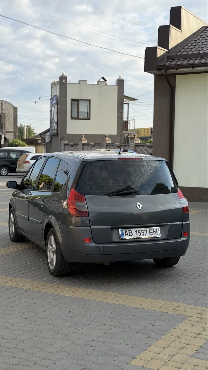 Renault Grand Scenic — фото 5