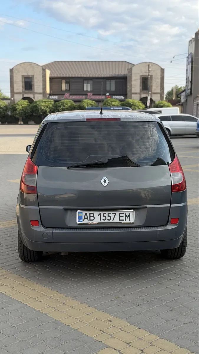 Renault Grand Scenic — фото 6