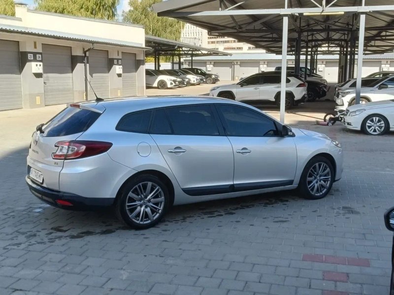 Renault Megan 3 1.5 дизель — фото 6