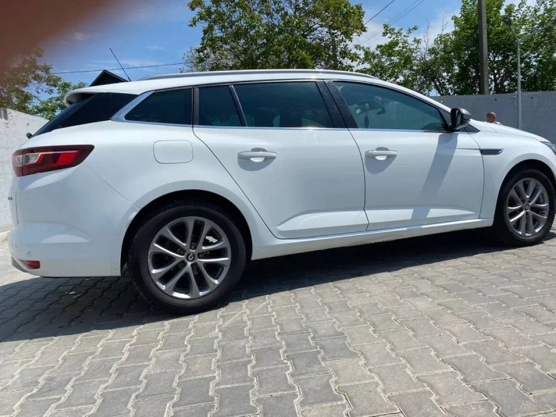 Renault Megan 4 1.6D 2018 автомат GT-Line — фото 3
