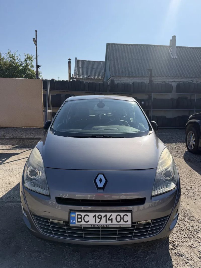 RENAULT  scenic  BASSE. — фото 2