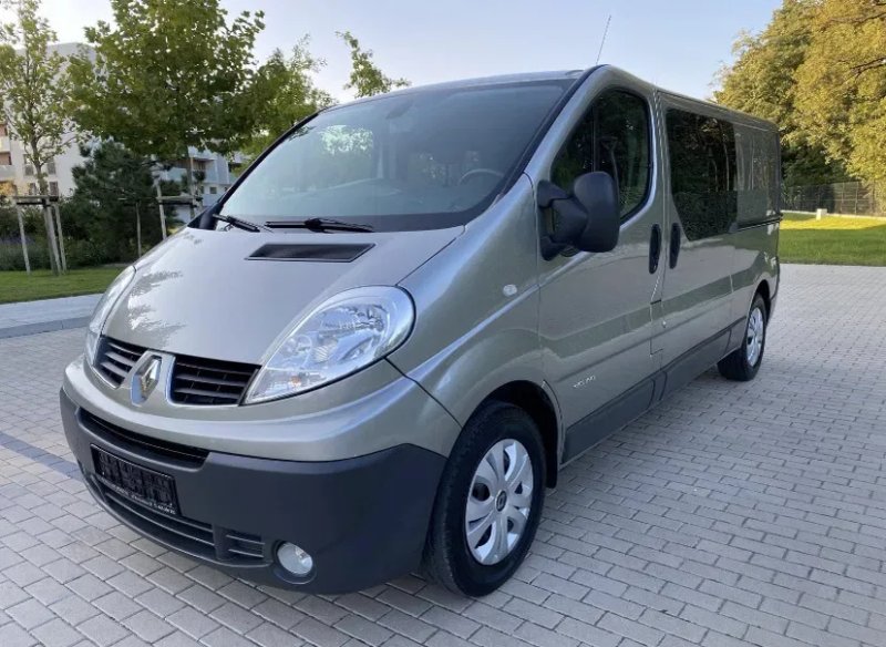 Renault Trafic 2011 2.5 CDTI L2H2 FAP — фото 2