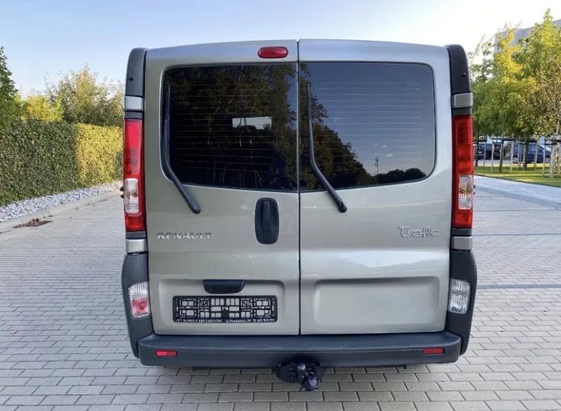Renault Trafic 2011 2.5 CDTI L2H2 FAP — фото 6