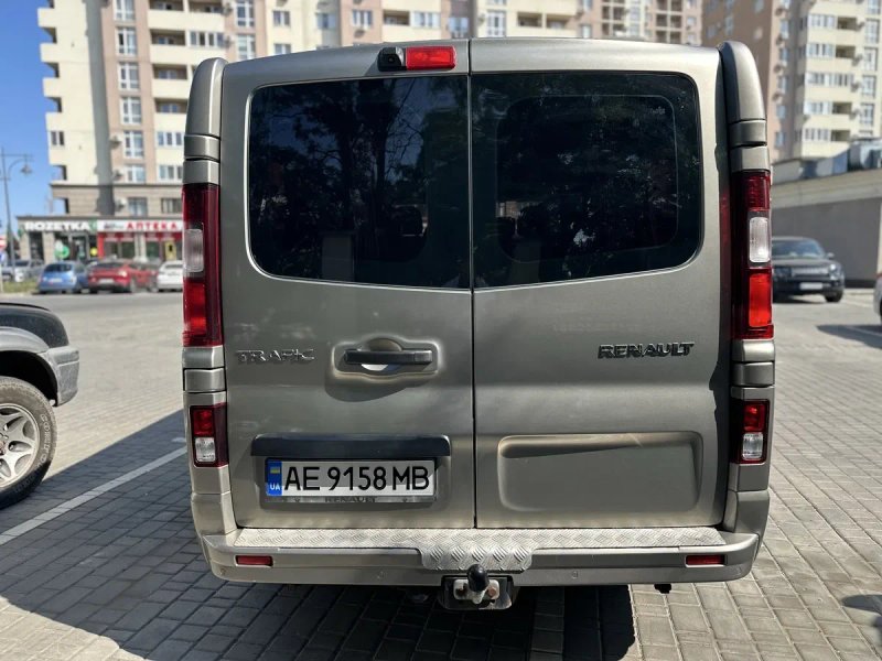 Рено Трафік ПАСАЖИР — фото 7