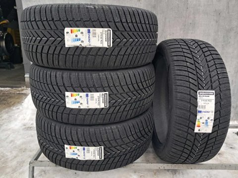 2025 РІК!!! Резина зима НОВА Bridgestone 275/40 R22 Blizzak LM005 EQS SUV Range Rover