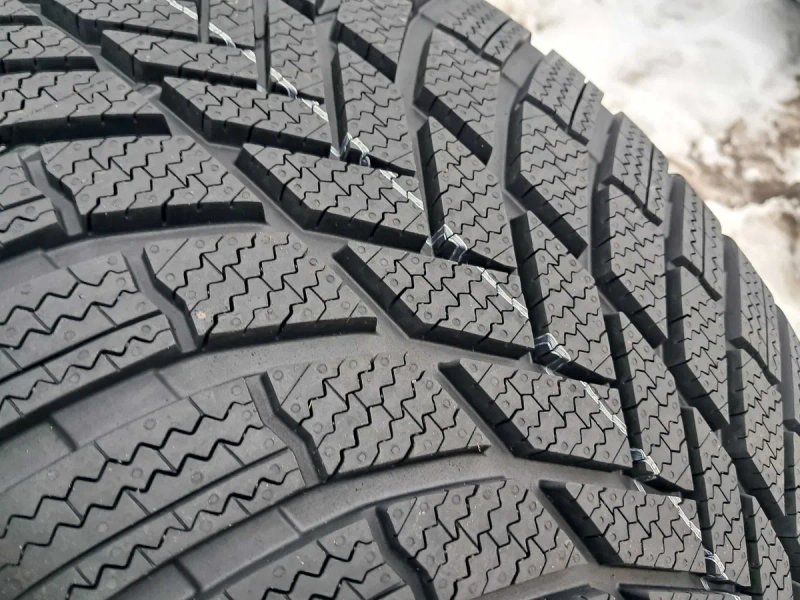 2025 РІК!!! Резина зима НОВА Bridgestone 275/40 R22 Blizzak LM005 EQS SUV Range Rover — фото 2