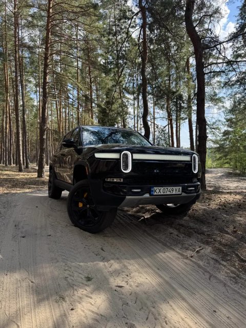 Rivian R1S Launch Edition 2023