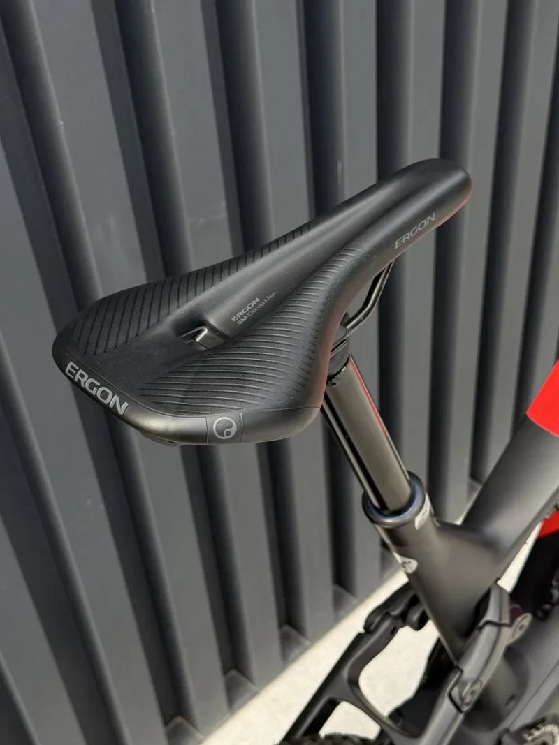 Rotwild RX 750 2026 Full Carbon електровелосипед двохпідвіс двухподвес — фото 8