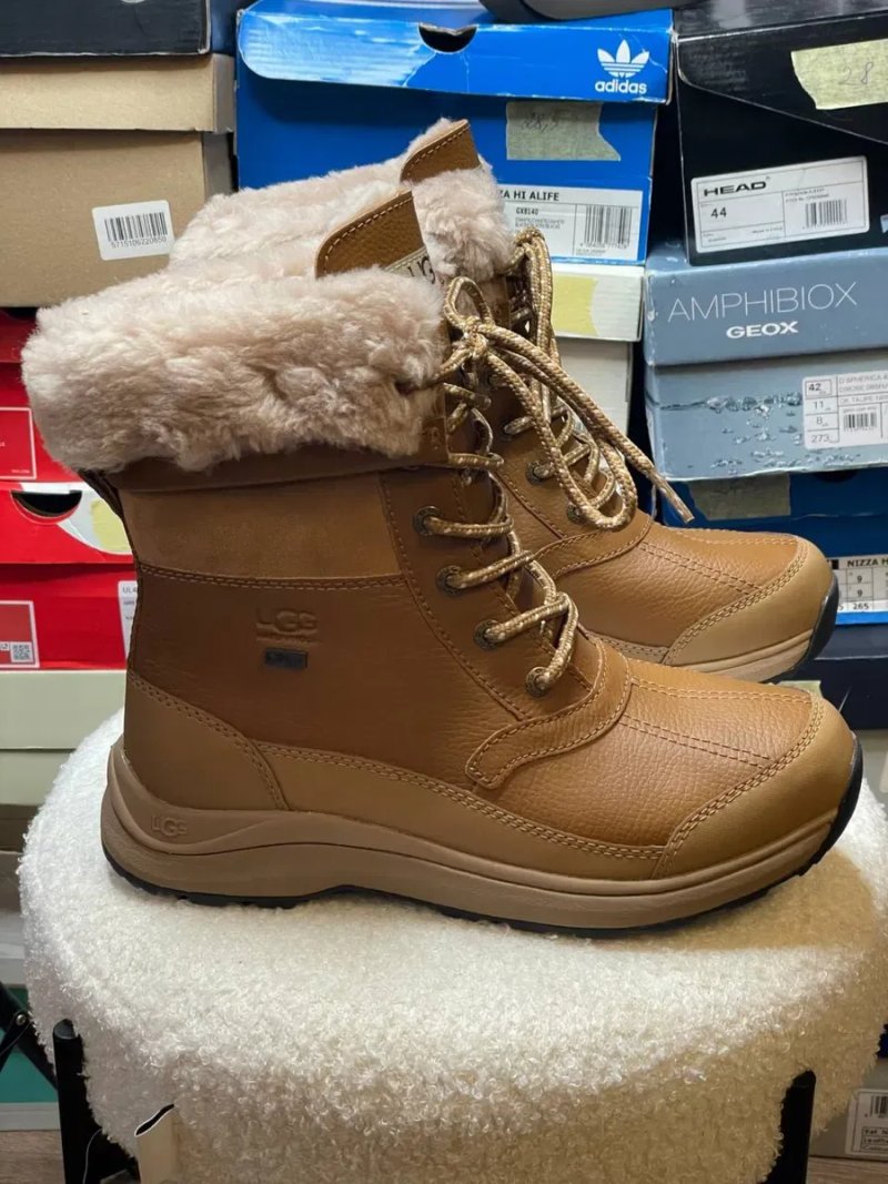 РОЗПРОДАЖ!!! Черевики  UGG Zaylee Boot. Оригінал!! Розмір 39 — фото 2