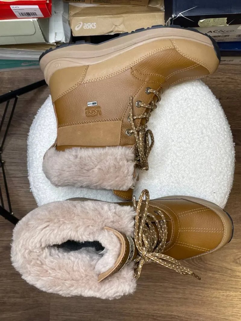 РОЗПРОДАЖ!!! Черевики  UGG Zaylee Boot. Оригінал!! Розмір 39 — фото 3