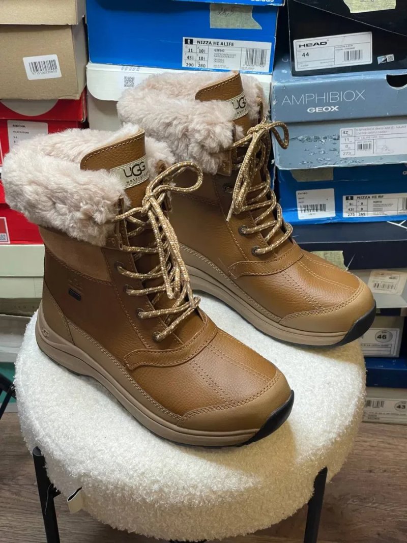 РОЗПРОДАЖ!!! Черевики  UGG Zaylee Boot. Оригінал!! Розмір 39 — фото 4