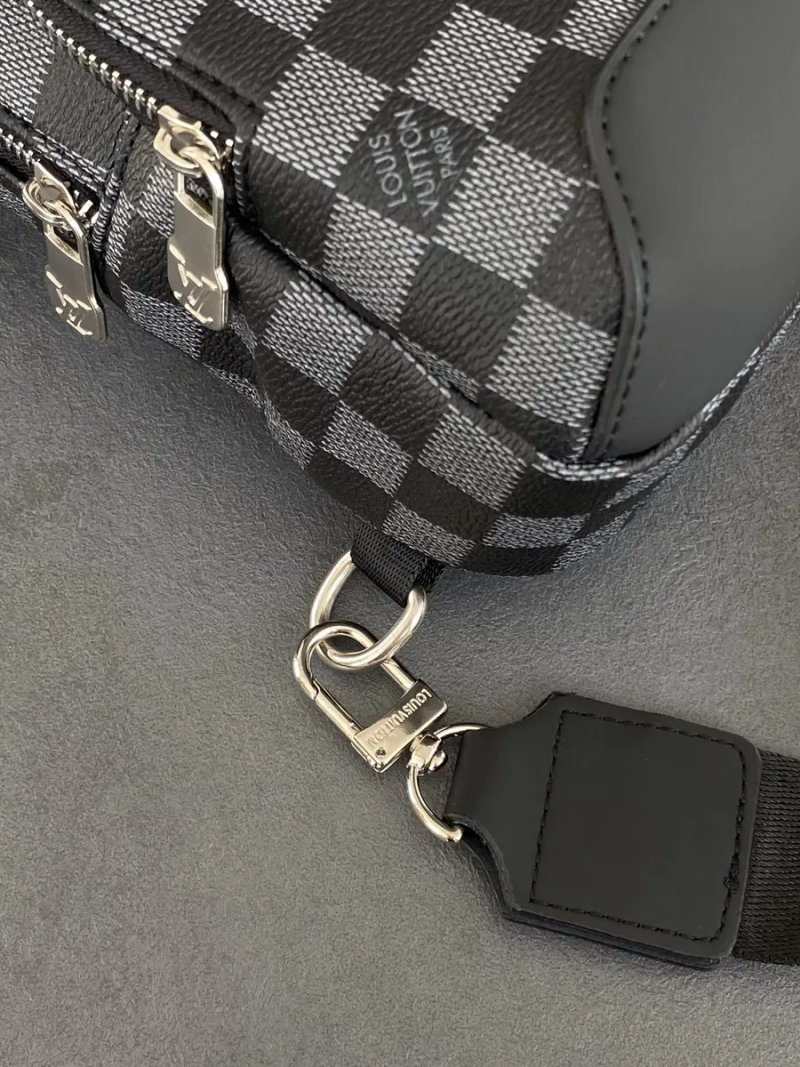 РОЗПРОДАЖ чоловіча сумка Louis Vuitton мужская сумка барсетка мессенджер через плечо слинг бананка клатч — фото 3