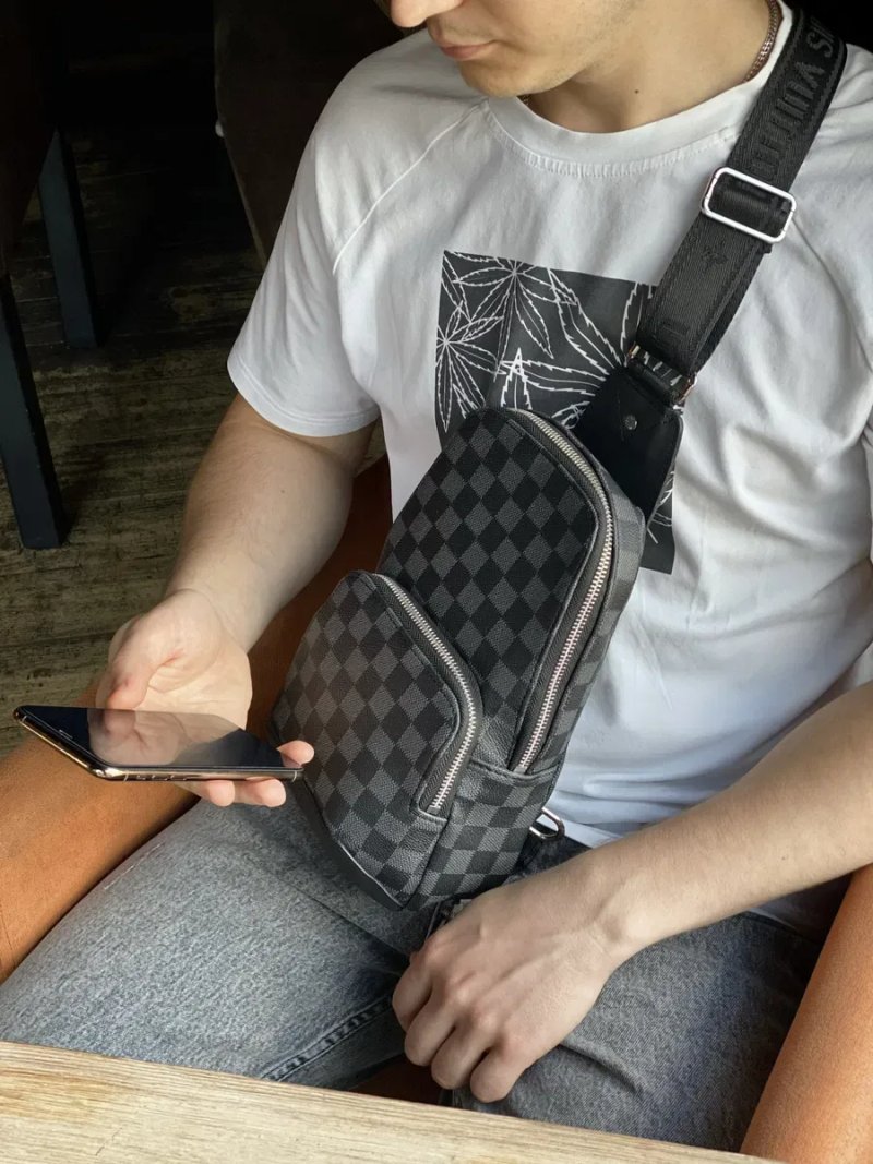 РОЗПРОДАЖ чоловіча сумка Louis Vuitton мужская сумка барсетка мессенджер через плечо слинг бананка клатч — фото 5